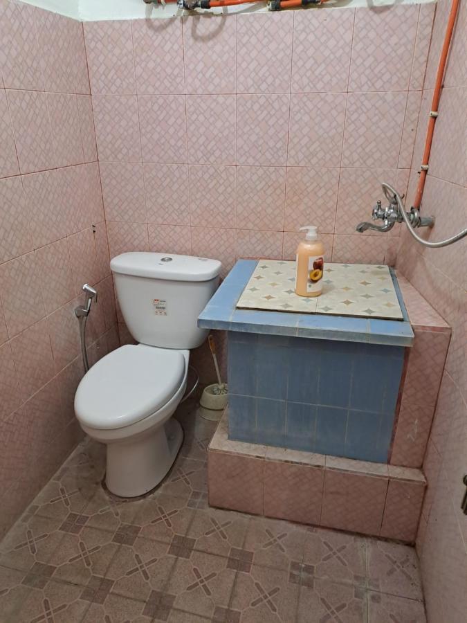 Shalana Homestay- Formerly Teka Teki House Семіньяк Екстер'єр фото