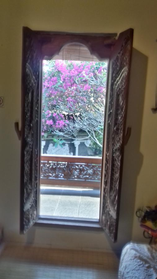 Shalana Homestay- Formerly Teka Teki House Семіньяк Екстер'єр фото